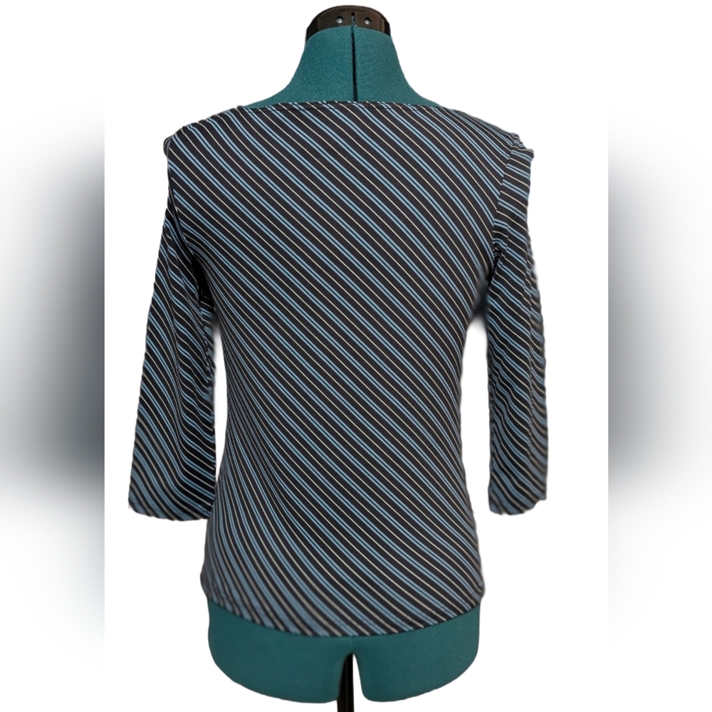 The Limited Stretch Collection Diagonal Striped 3/4 Sleeve Top - Picture 5 of 9